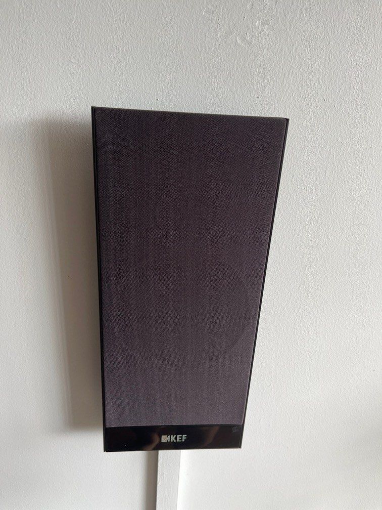 Moving out sale KEF T205 5.1 home theatre speaker system, Audio