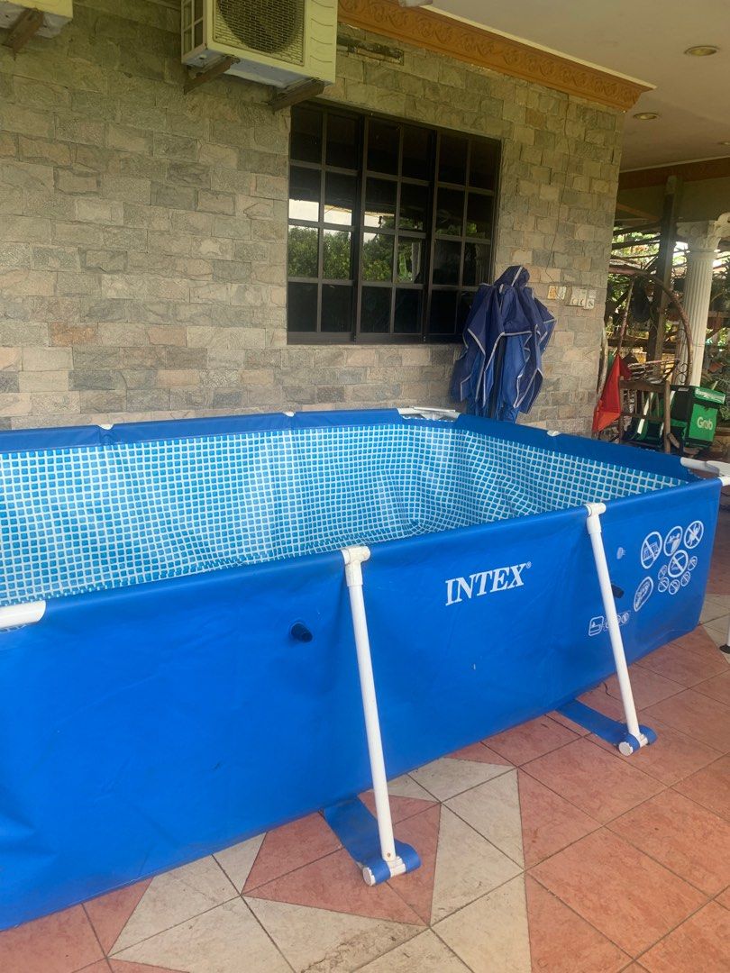kolam air swimming, Furniture & Home Living, Outdoor Furniture on Carousell