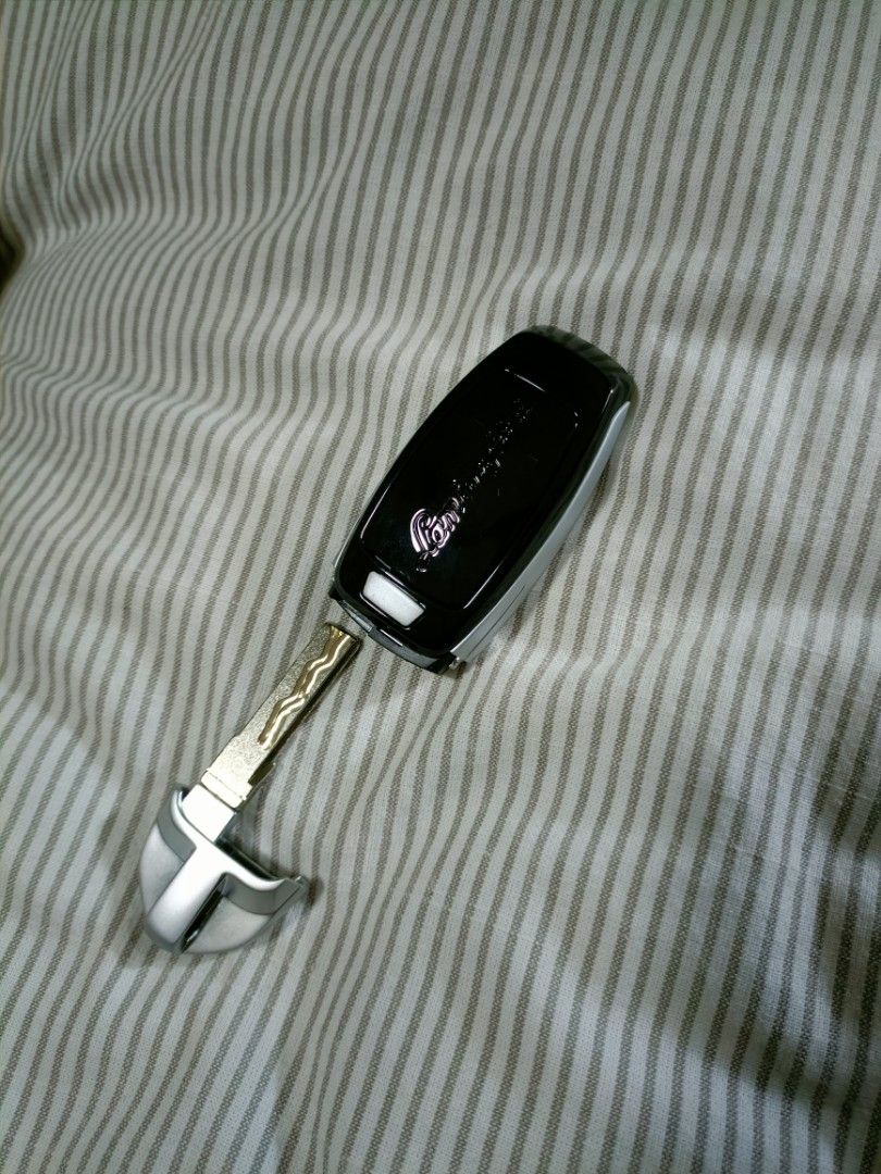 Urus Custom Key, Car Accessories, Accessories on Carousell