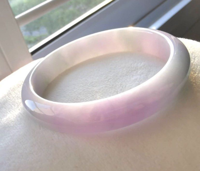 Lavender jade outlet bangle meaning