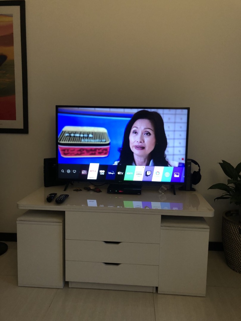 LG TV 42 Inch Flat Screen, TV & Home Appliances, TV & Entertainment, TV