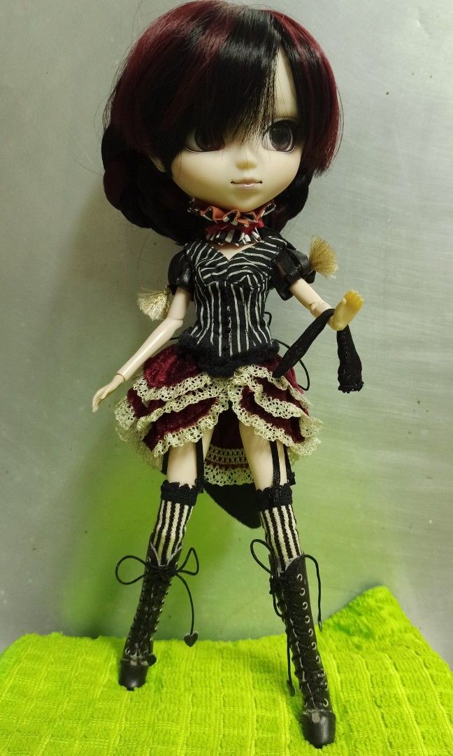 Loose Pullip Laura Fashion Doll Gothic P-147 Seila, Hobbies Toys