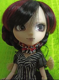 Laura Fashion Doll Laura Fashion Doll