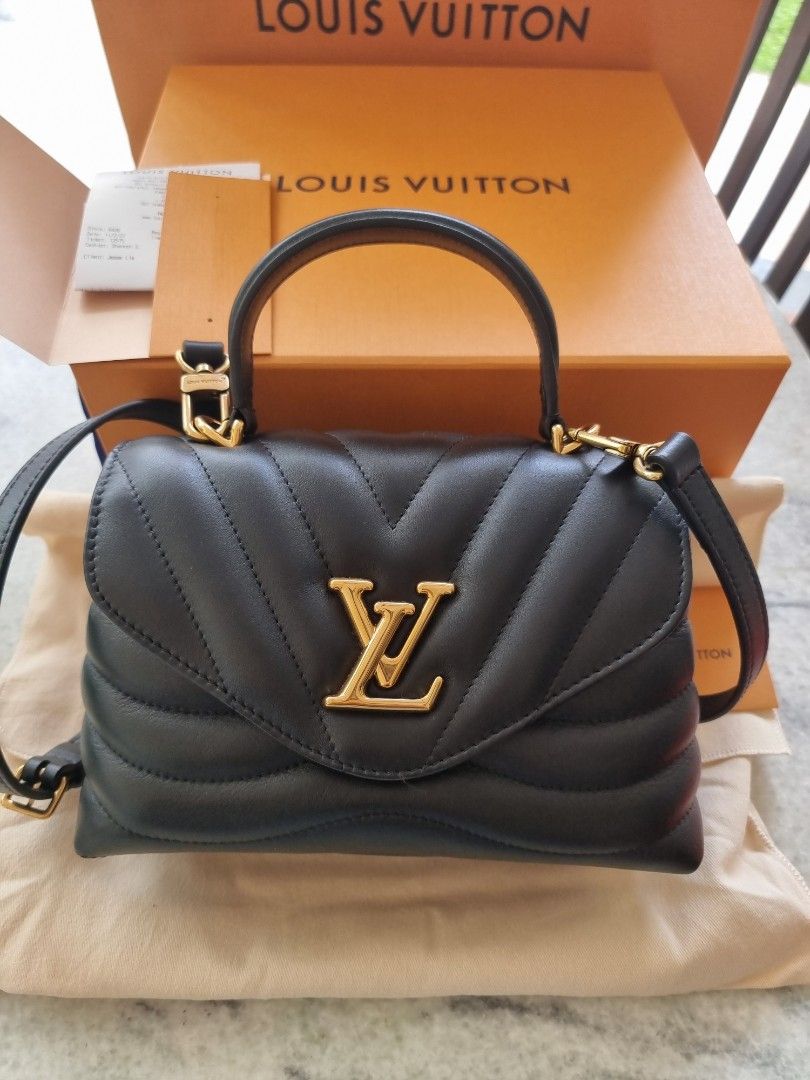 LV Hold Me
