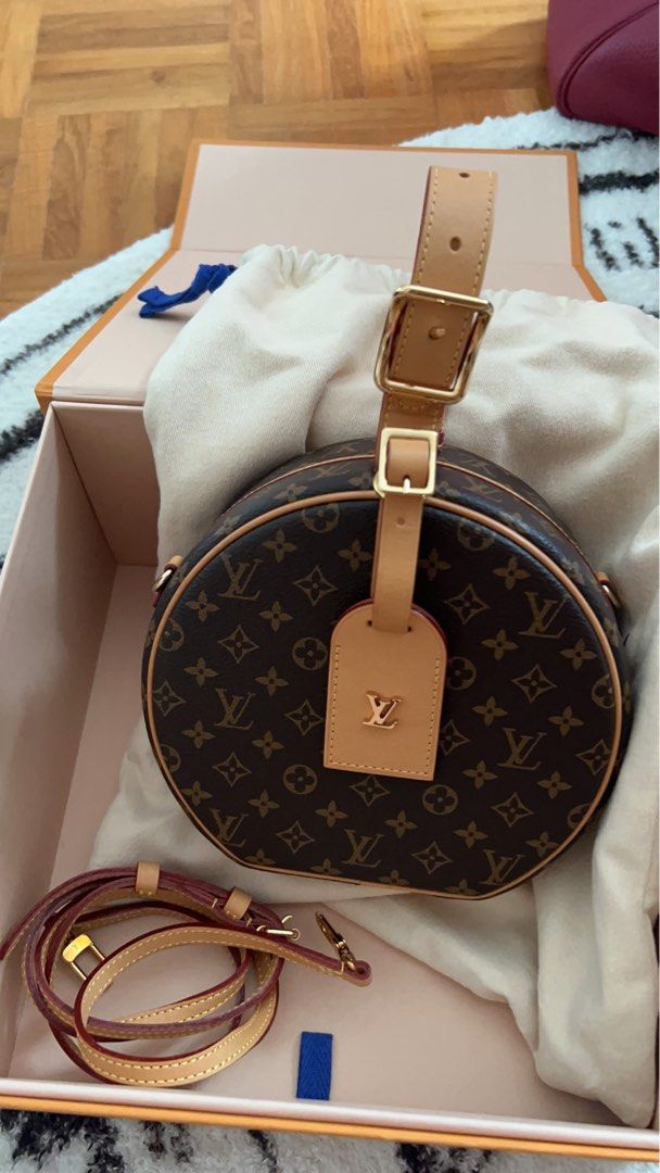 Petite boîte chapeau leather crossbody bag Louis Vuitton Brown in Leather -  27861057