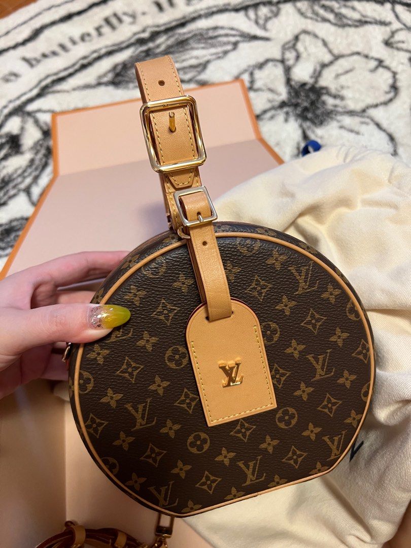 Lv sales purse crossbody