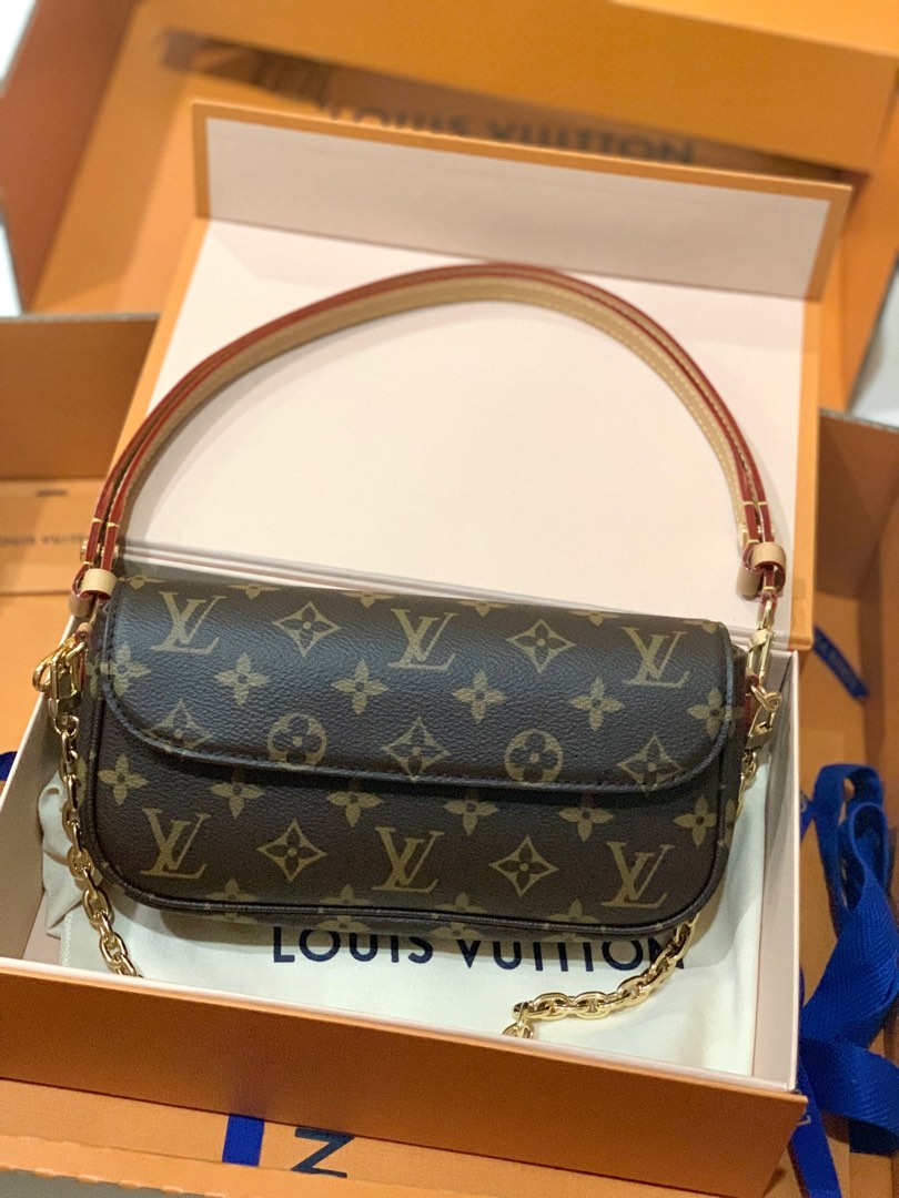 LV Ivy Wallet on Chain, Women's Fashion, Bags & Wallets, Cross