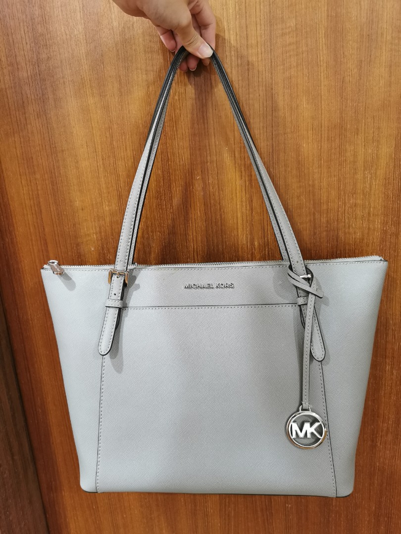 Michael Kors Grey Tote Bag Zip, Women's Fashion, Bags & Wallets, Tote Bags  on Carousell