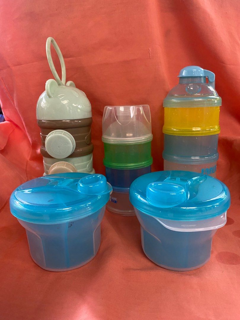 Milk Dispenser Bundle (Category: Breastfeeding & Bottle Feeding) located in Quezon City. Submitted by ash.lin1021 (Listing ID 1214597137, Image 2). Description: Baby Milk Dispensers .