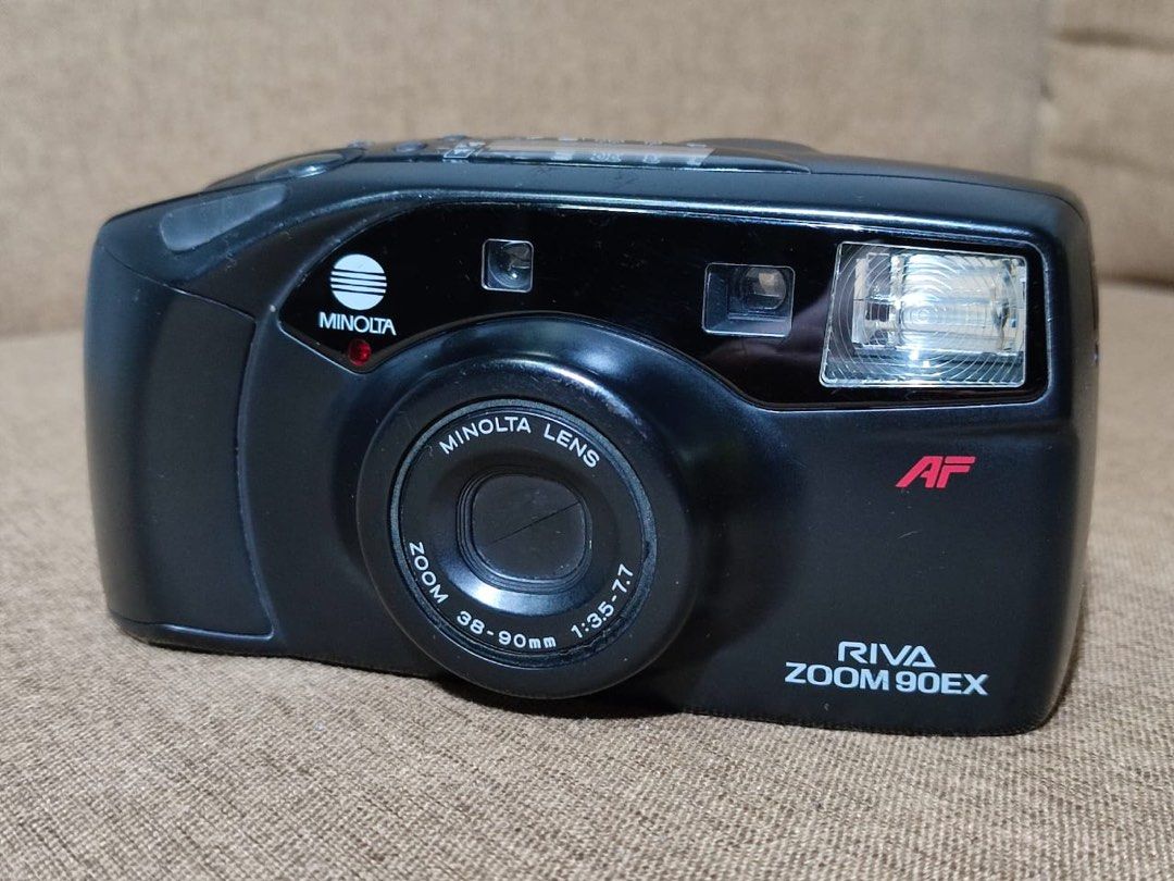 minolta riva zoom 90ex