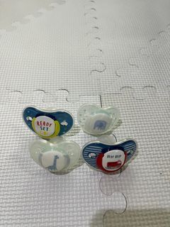 Mothercare Pacifiers (4pcs, 0-6mos and 6mos+)