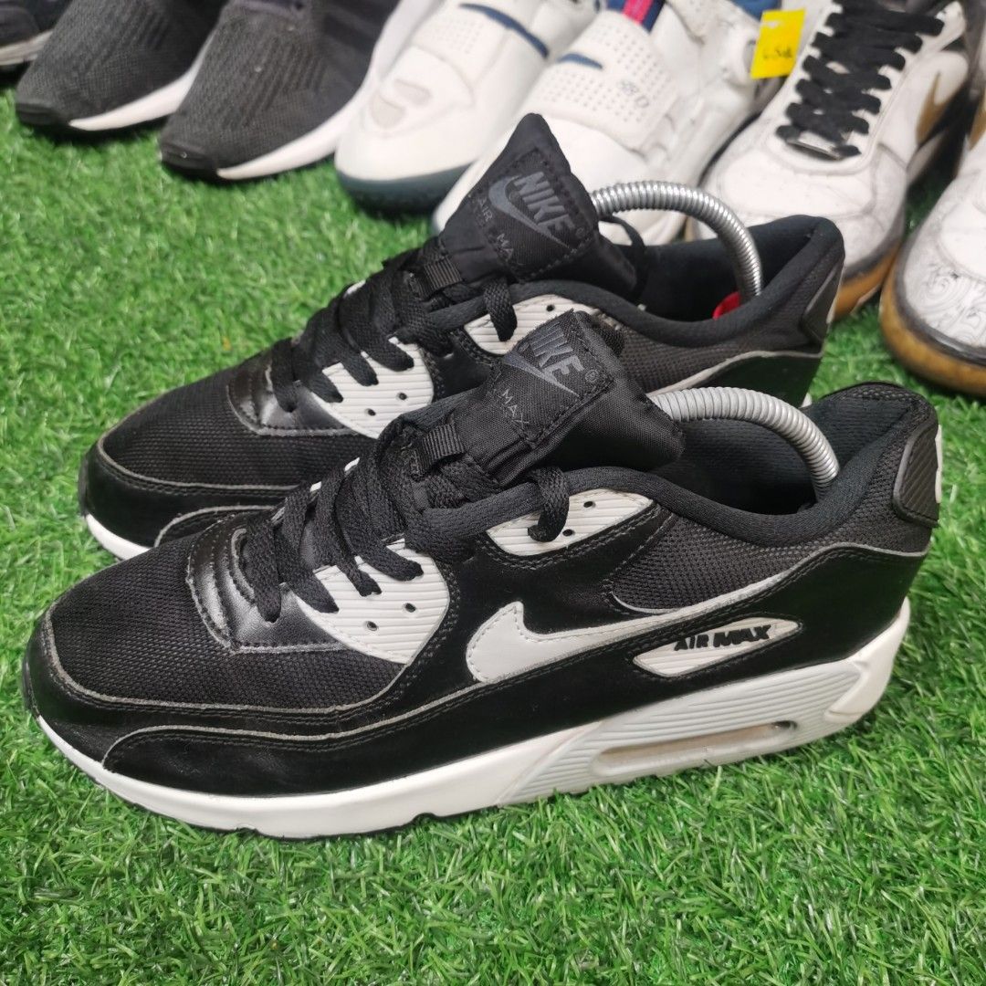 NIKE AIR MAX Men s Fashion Footwear Sneakers on Carousell