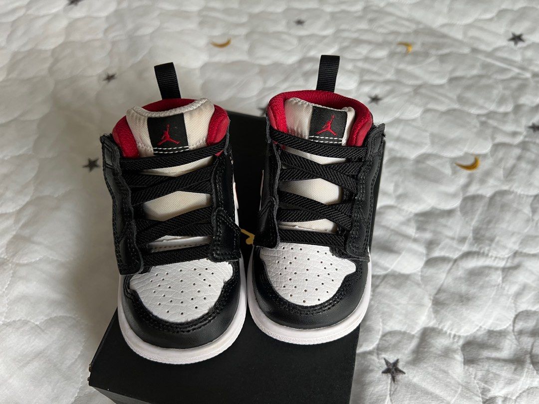 Nike Jordan Baby Shoes in Red Black