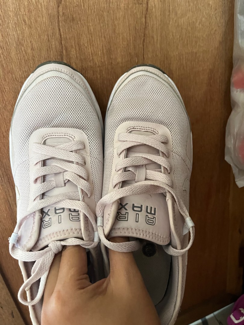 cheap pink nike shoes