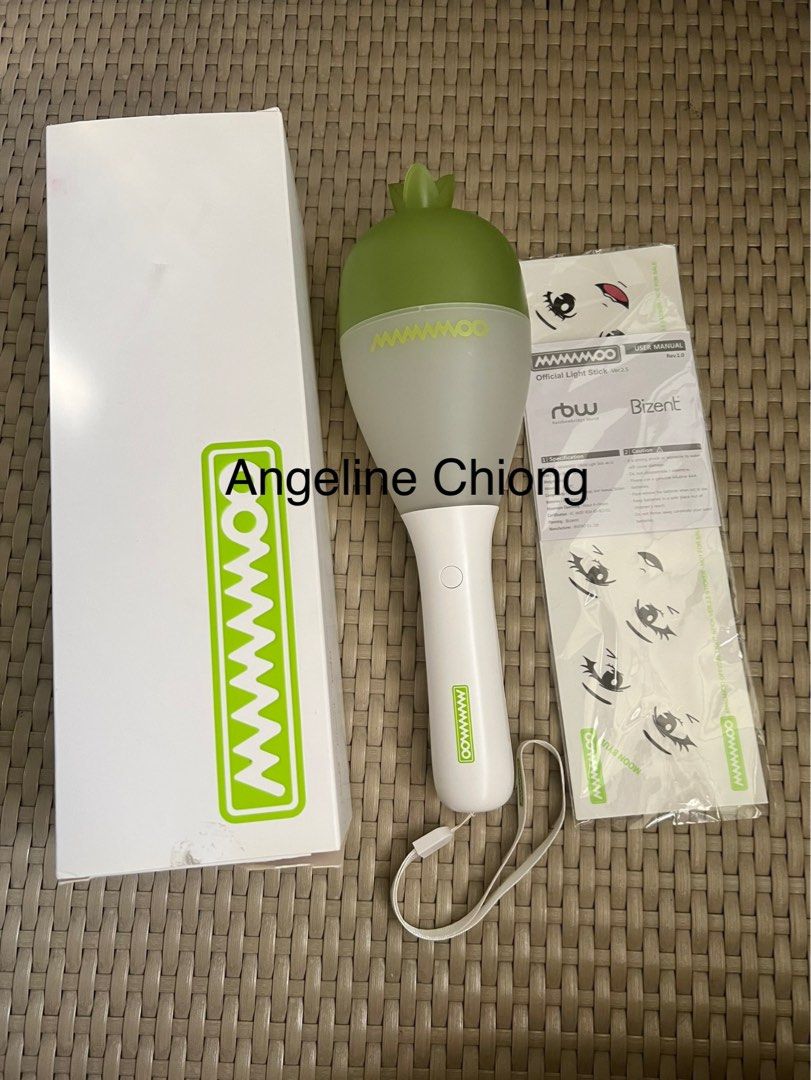 Official Mamamoo Lightstick Moobong V2.5 Used (Category: Events Tickets) located in Taguig. Submitted by adchiong (Listing ID 1214620196, Image 1). Description: Are you still looking for a moobong? I’m selling mine (used v2.5) the same price I got it ~medj pricey 😅 The rfs is I secured a brand new one Meet up at BGC today or SDD only.