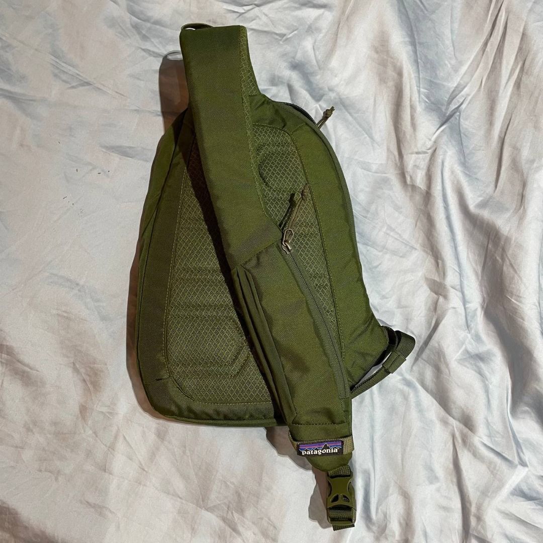 Patagonia Atom Sling Bag 8L Fatigue Green