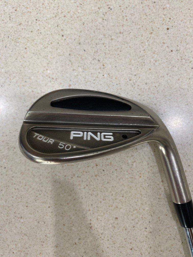 PING golf wedge tour 50 degrees (black dot), Sports Equipment, Sports