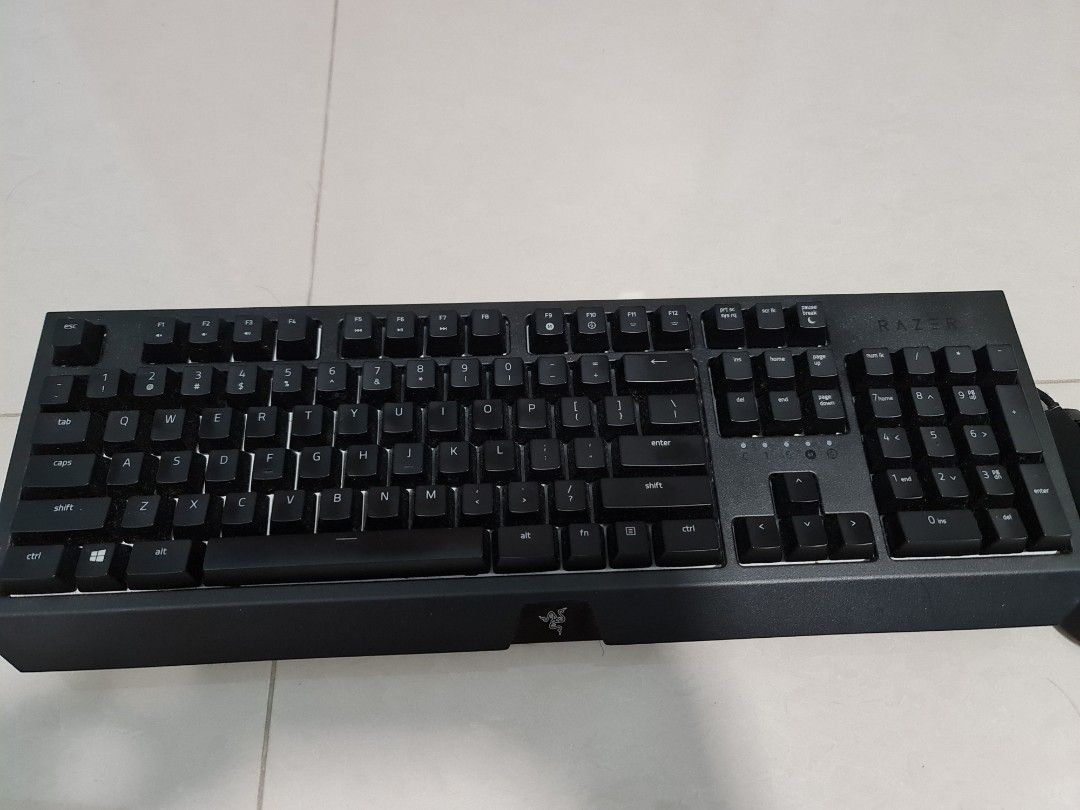 Razor Blackwindow Mechanical Gaming Keyboard and Viper Mini Mouse