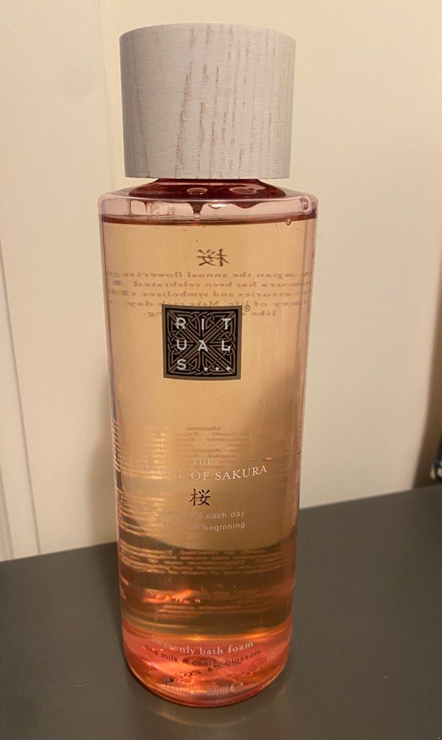 Rituals Bath foam sakura, 美容＆化妝品, 沐浴＆身體護理, 沐浴及身體護理 沐浴 Carousell