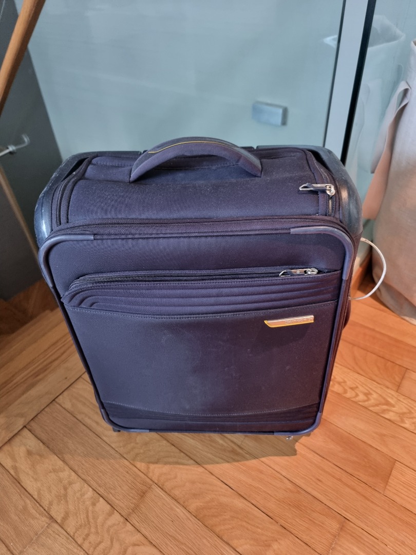 Samsonite CarryOn Luggage, Hobbies & Toys, Travel, Luggage on Carousell