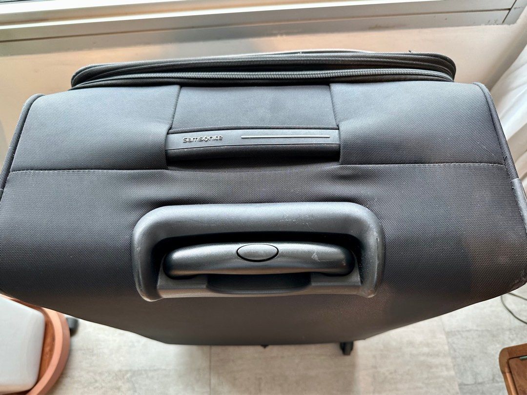 Samsonite Luggage in black, Hobbies & Toys, Travel, Luggage on Carousell