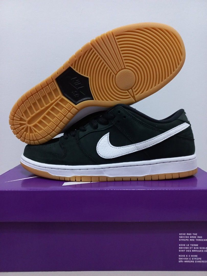 sb dunk black gum