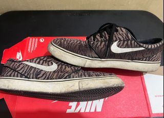SB ZOOM NIKE STEFAN JANOSKI (TIGER STRIPE)