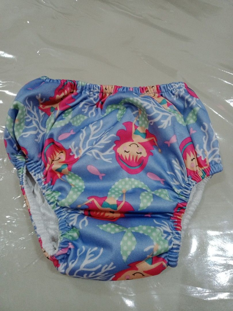Snugly Fit Swim Diaper Size 4, Babies & Kids, Babies & Kids Fashion on
