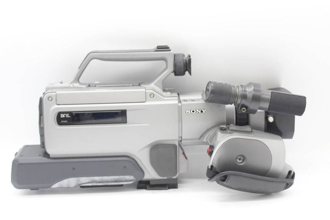 SONY　年代物　デジタルビデオカメラ　DCR-VX9000　3CCD 20x