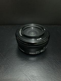 Sony E PZ 16-50mm kit lens