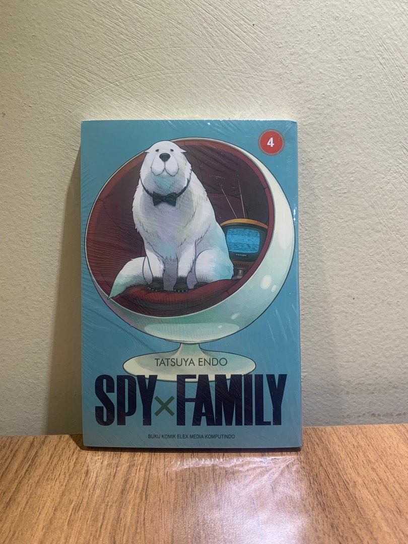Spy x family, Buku & Alat Tulis, Buku di Carousell