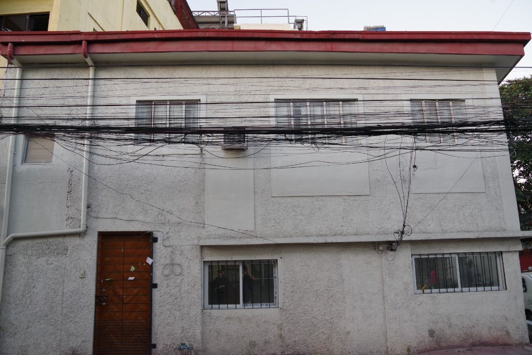 Staff House, 50 Beds, Near Circuit Ayala, Makati, Barangay Olympia Makati CIty Kakarong