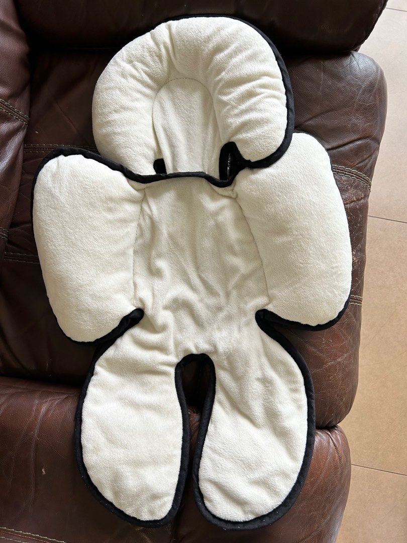 Stroller cushion (insert) (Category: Strollers) located in Singapore. Submitted by teddy_bear. (Listing ID 1214550721, Image 1). Description: For self pickup at 142091..