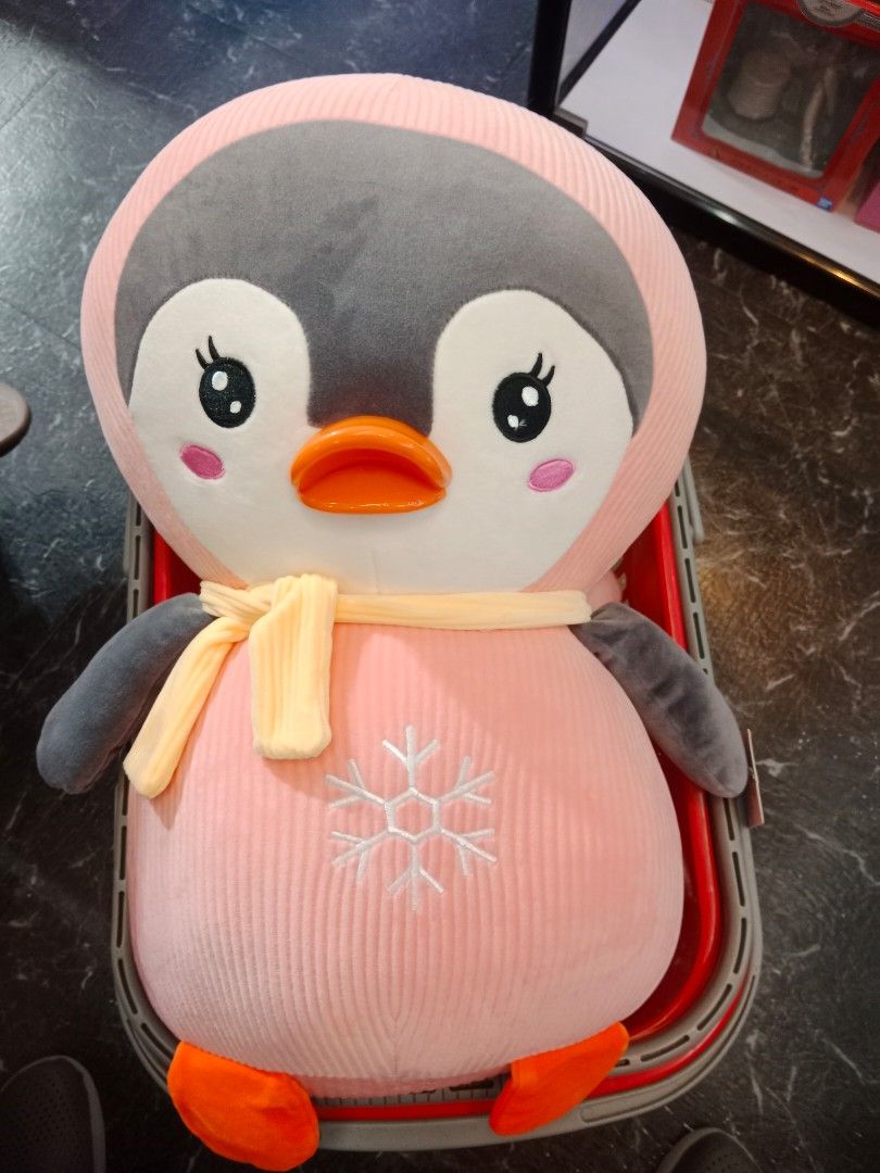 Sweetie Giant Penguin Plush Toy, Hobbies & Toys, Toys & Games on Carousell