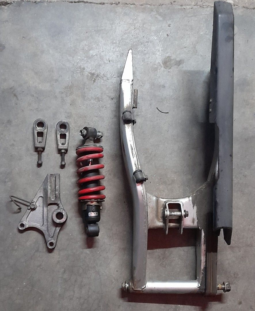 SWING ARM BANANANA ORIMOTOR SUZUKI FXR 150 DOHC COMPLETE SET, Hobbies