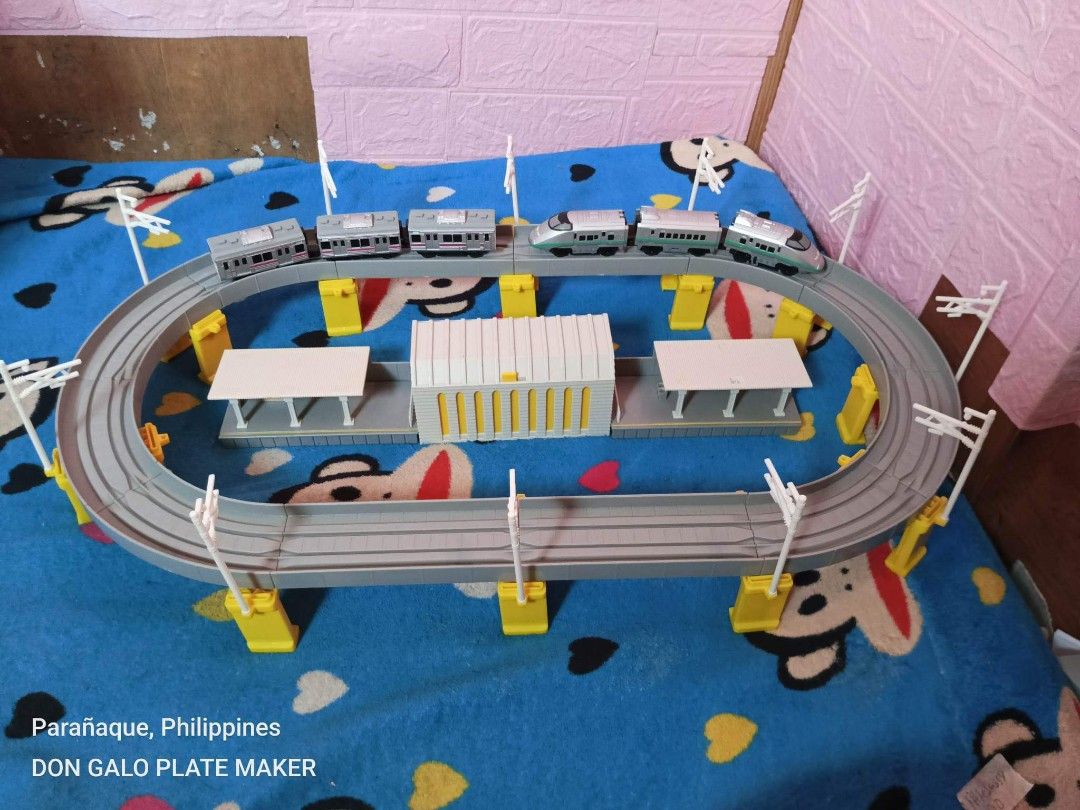 takara tomy bullet train