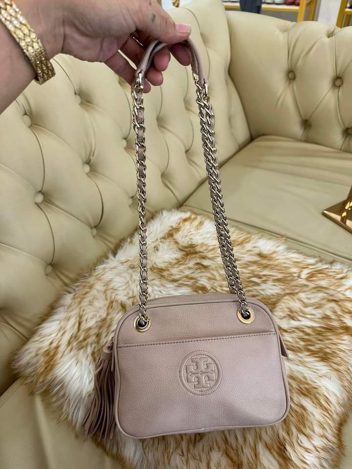tory burch bombe crossbody with chain