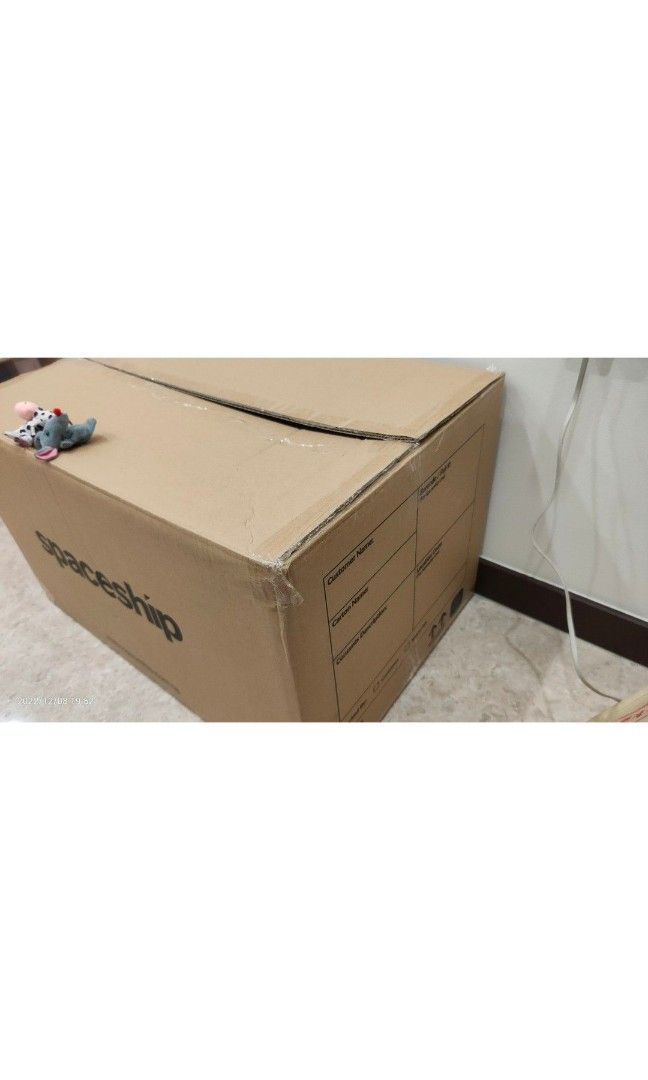 Used cartons, Furniture & Home Living, Home Improvement & Organisation