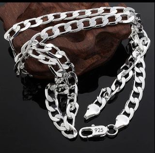 (Category: ) located in . Submitted by jewelbox5 (Listing ID 1214620580, Image 1). Description: .