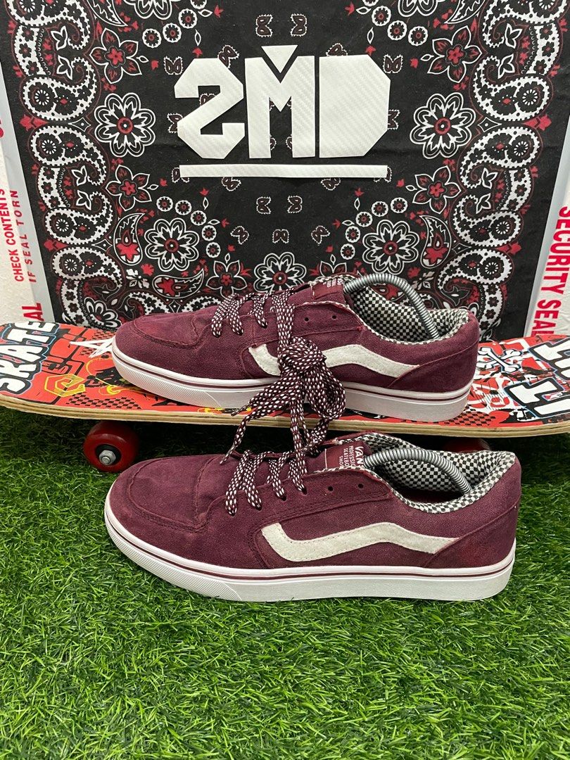 9.5 store us vans