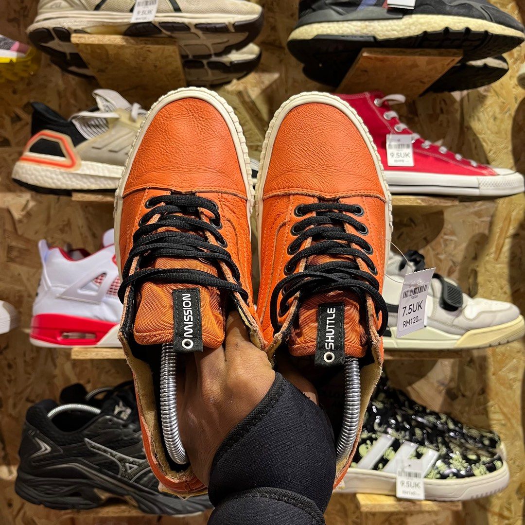 Nasa x shop vans uk