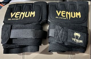 VENUM Kontact Gel Glove Hand Wraps  BLACK/GOLD