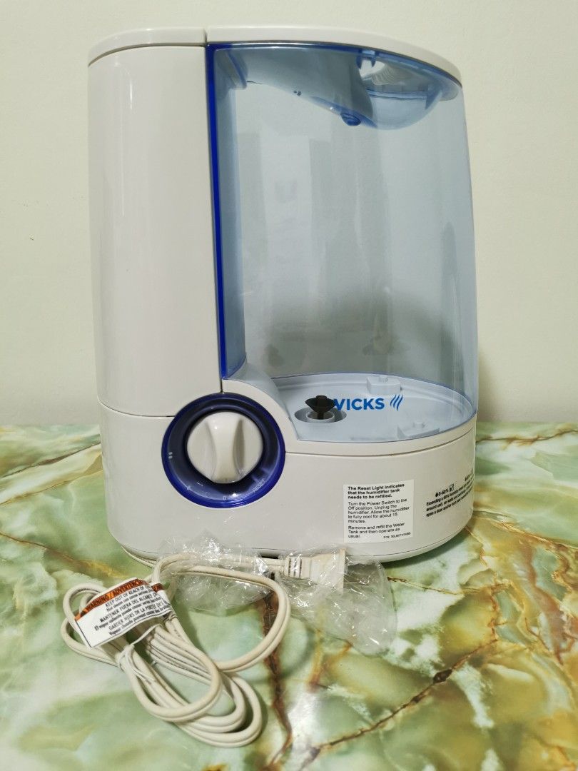 Vicks warm mist humidifier V745A, Health & Nutrition, Medical Supplies