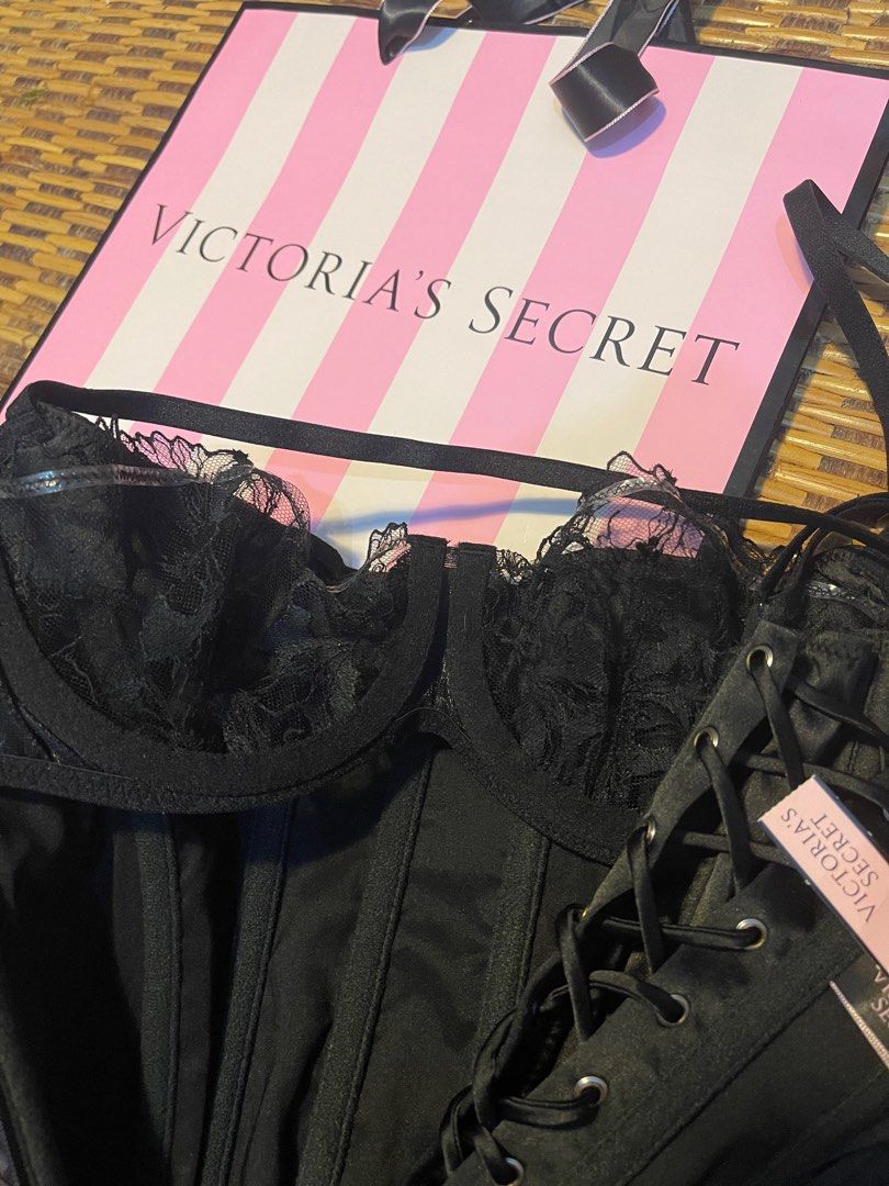 🆕Victoria secret Black silk corset w/ built in bra, Women's Fashion, Tops,  Other Tops on Carousell