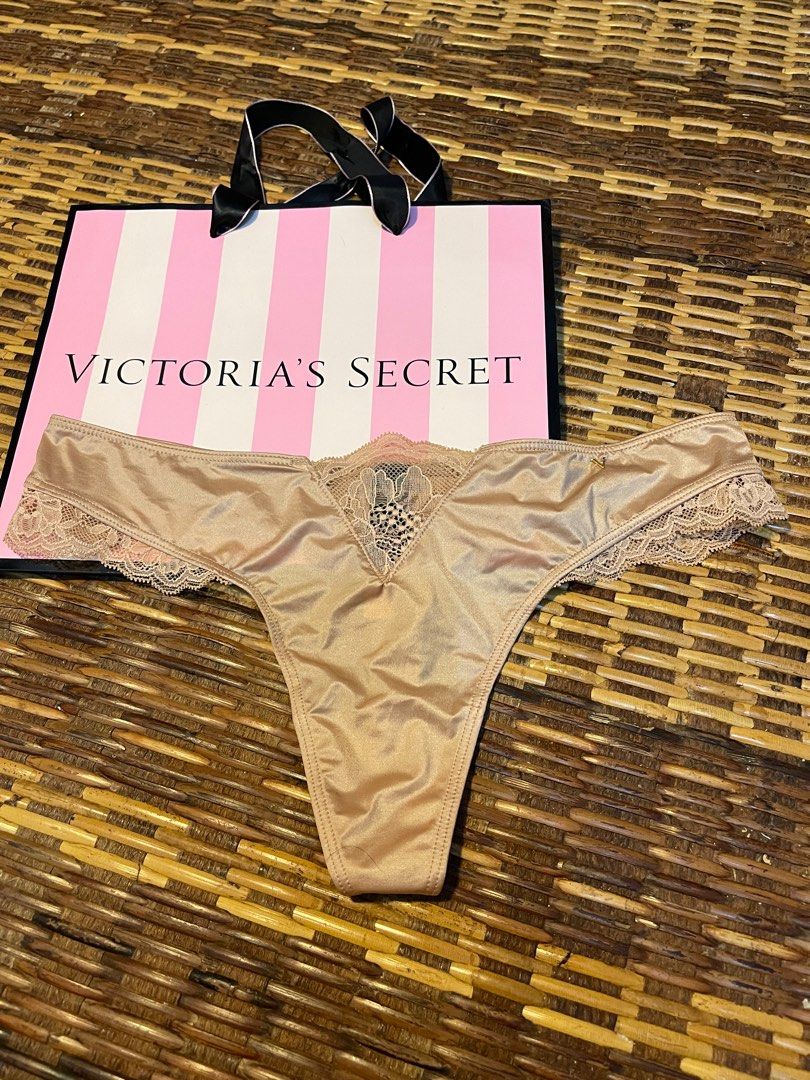 🆕Victoria Secret M, Women's Fashion, New Undergarments & Loungewear on  Carousell