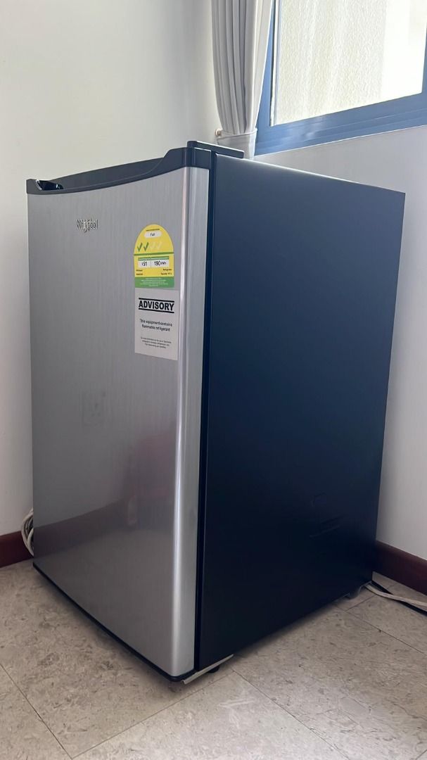 Whirlpool Mini Bar Refrigerator (Fridge) 117L, TV & Home Appliances ...