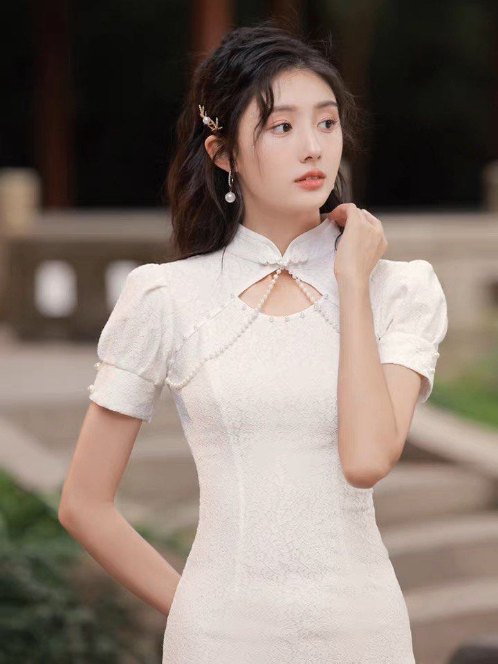 White cheongsam hotsell