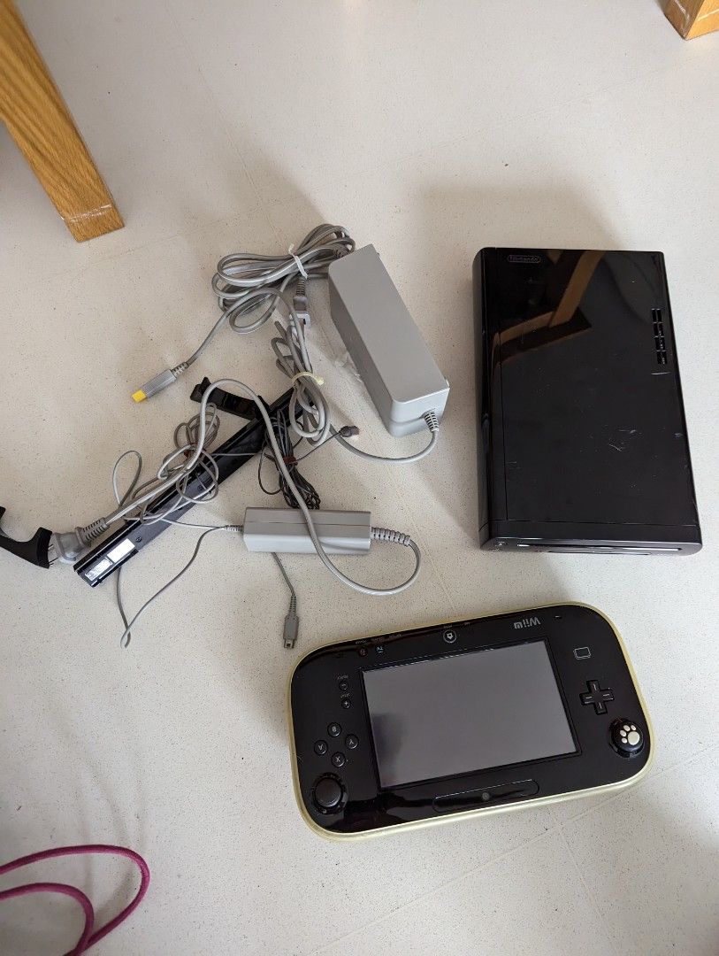 Wii U console working complete, Video Gaming, Video Game Consoles