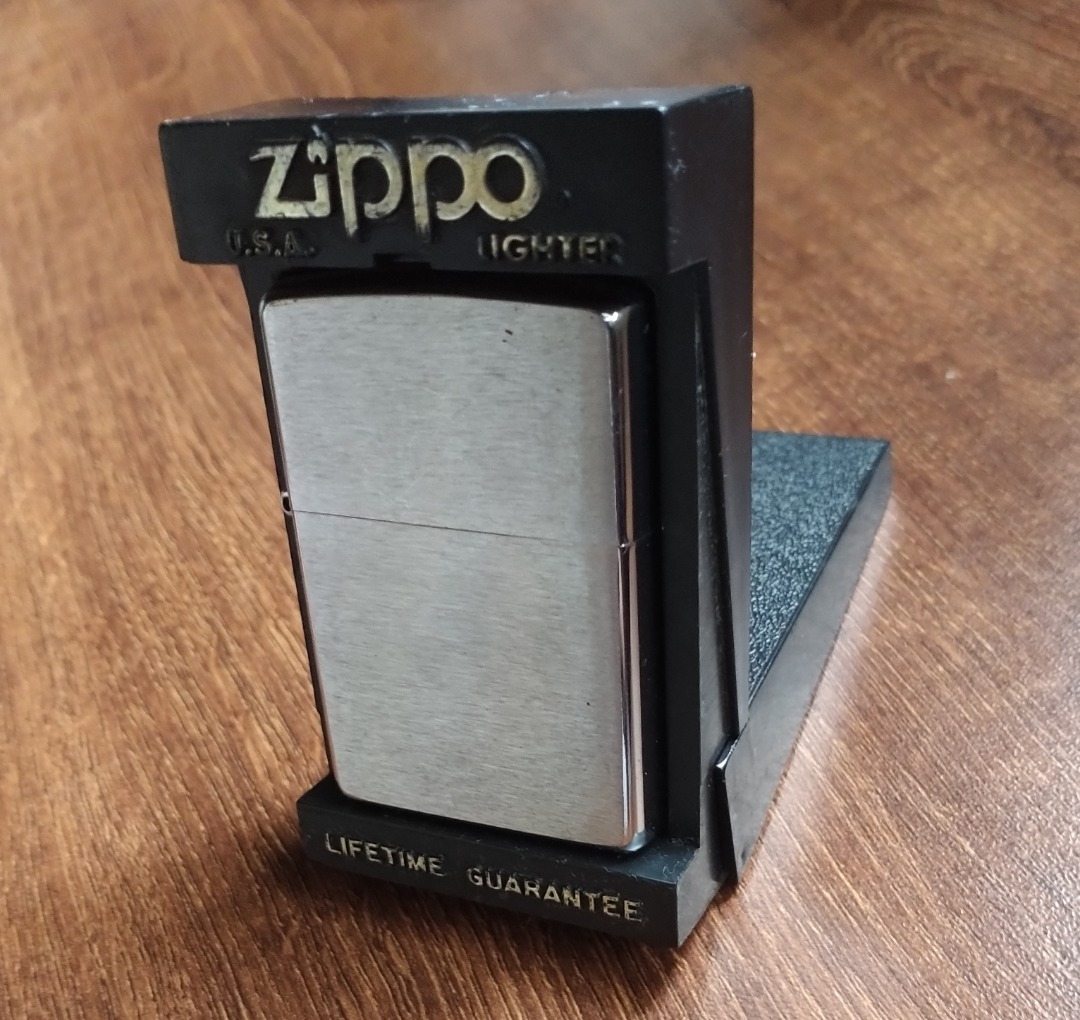 Zippo Lighter (Original), Hobbies & Toys, Memorabilia & Collectibles