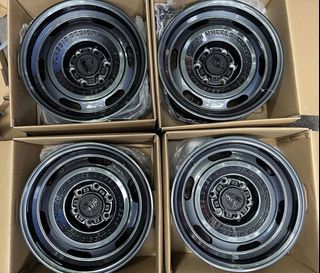 17” Beast Classic M520C Gungray color 6Holes pcd 139 Mags bnew